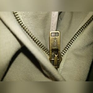 Chloé khaki tan wide leg brass logo zipper hook pockets M